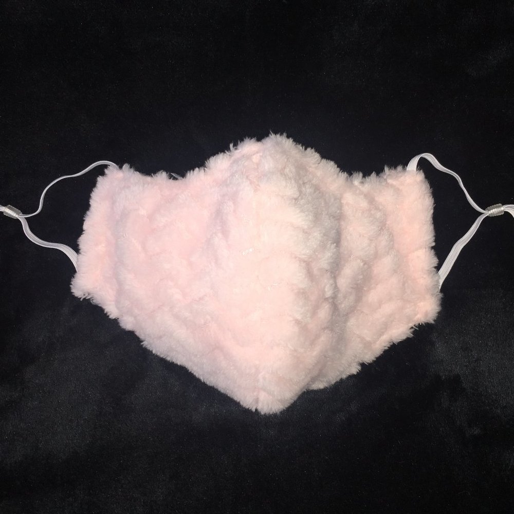 Reusable / Washable Sculpted Mask Faux Fur Pink 1X